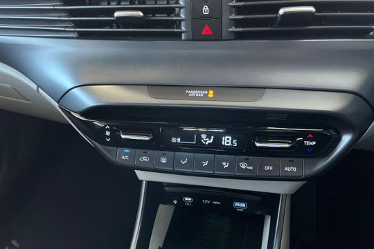 Hyundai i20 Photo at-588ca15d7a62415e8d30ffab2a42cc2f.jpg