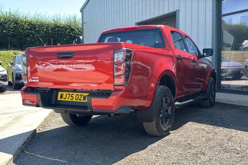 Isuzu D-MAX Photo at-58926ecff0db413080c3f0fc4aac2660.jpg