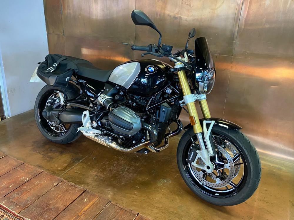 BMW R 12 nineT Photo at-590554755e8a4b6e8608dbee029b11d5.jpg