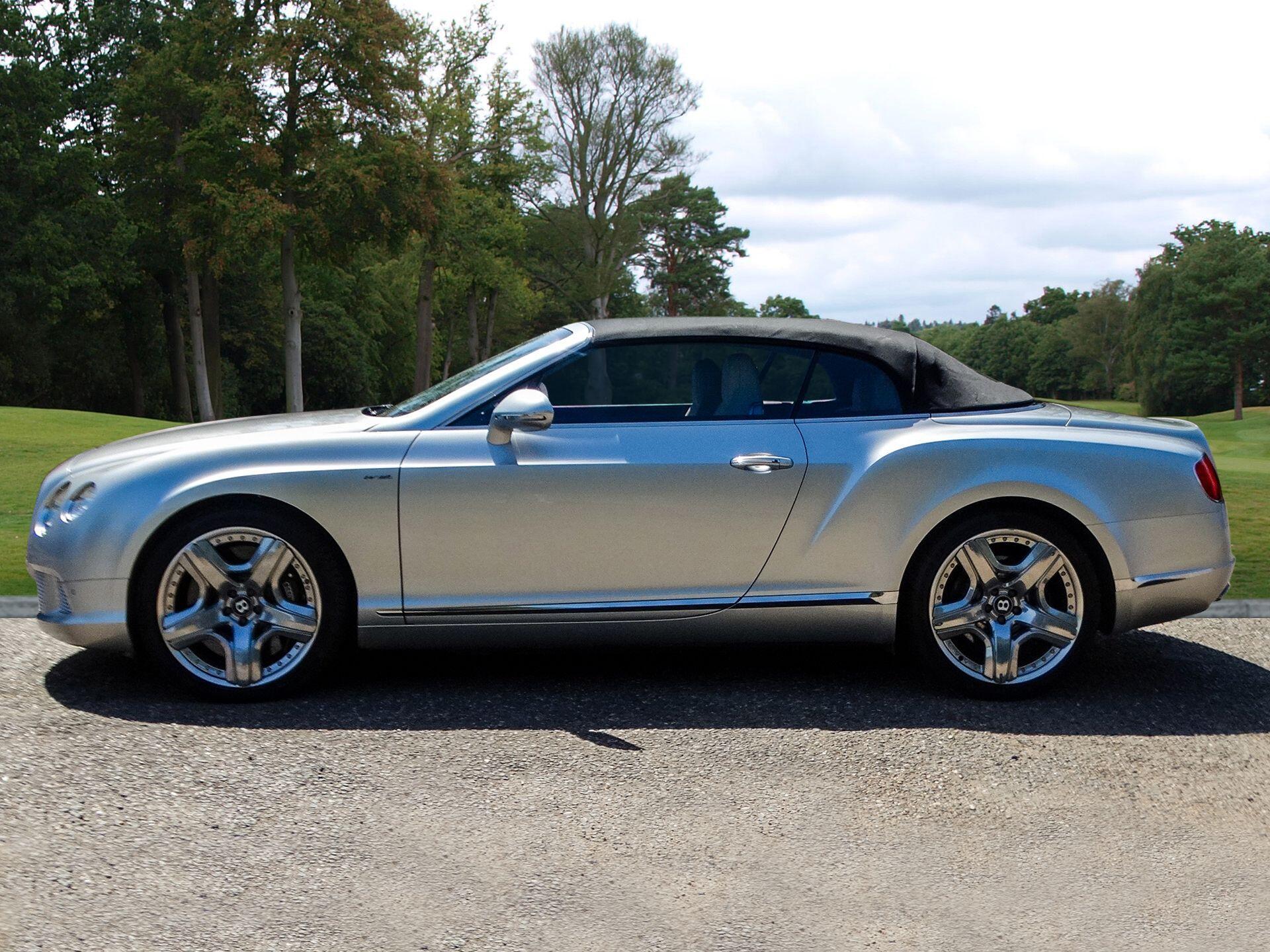 Bentley Continental 6.0 FlexFuel GTC Convertible 2dr Bi Fuel Auto 6Spd 4WD Euro 5 (575 ps) — photo 35