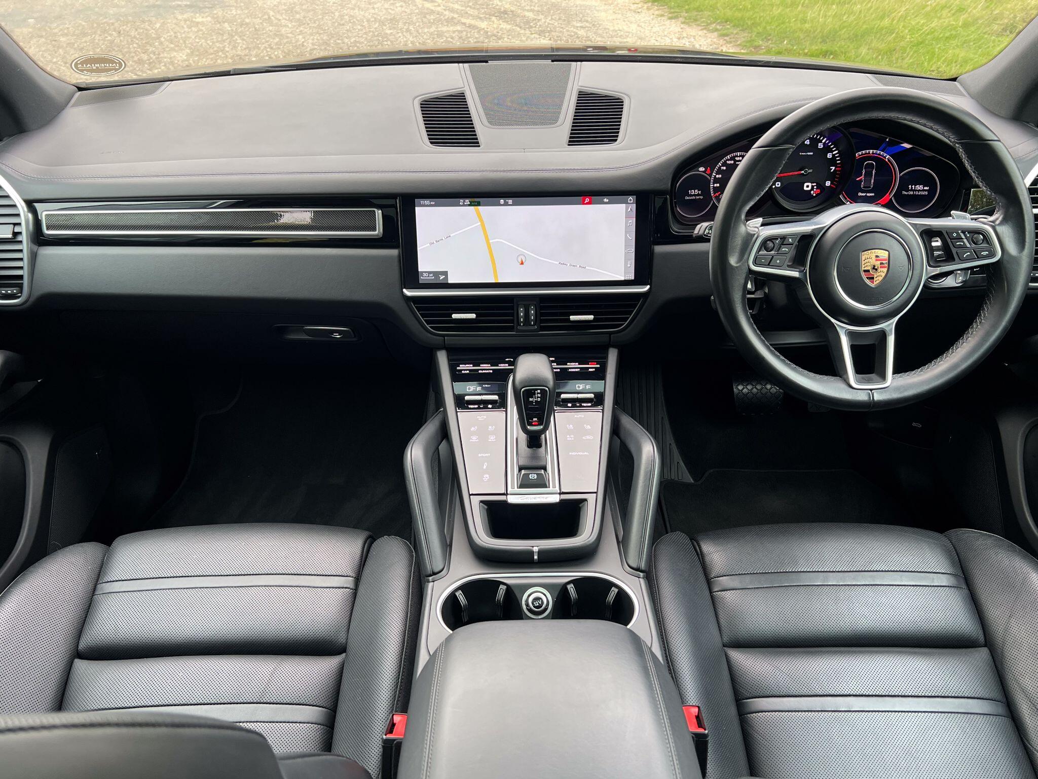 Porsche Cayenne 3.0T V6 TiptronicS 4WD Euro 6 (s/s) 5dr — photo 17