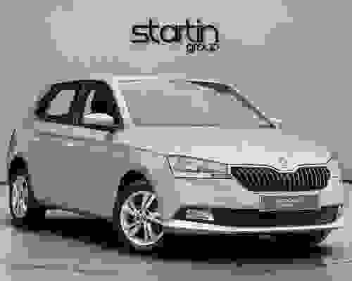 Skoda Fabia 1.0 MPI (60ps) SE 5-Dr Hatchback Brilliant Silver at Startin Group