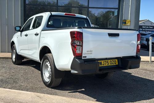 Isuzu D-MAX Photo at-594f150a86b94cc1986eb177ad3f2349.jpg