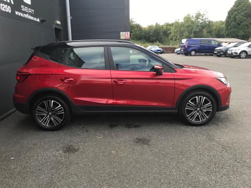 SEAT Arona Photo at-594f274a795b4b6597b71c8625500c34.jpg
