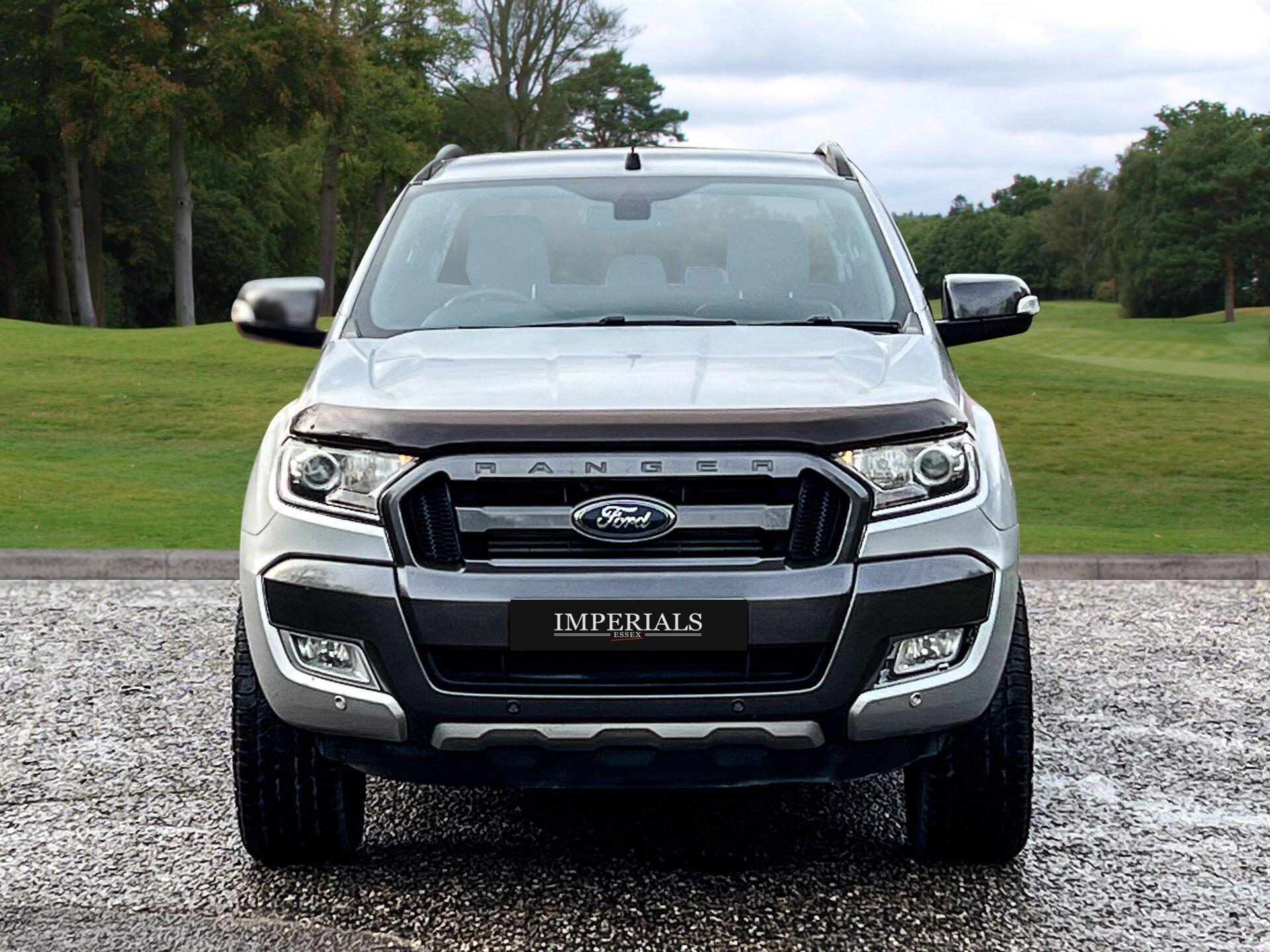Ford Ranger 3.2 TDCi Wildtrak Auto 4WD Euro 5 4dr — photo 13