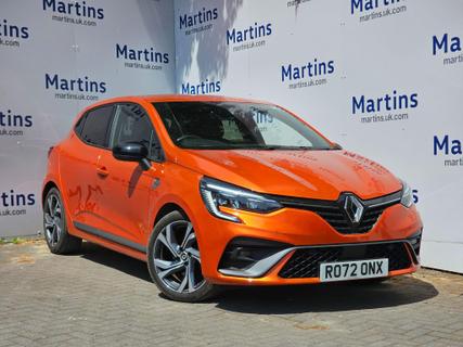 Used 2022 Renault Clio 1.6 E-TECH RS Line Auto Euro 6 (s/s) 5dr at Martins Group