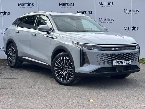 Used 2026 OMODA 9 1.5T SHS 34.46kWh Noble DHT3 4WD Euro 6 (s/s) 5dr Grey at Martins Group