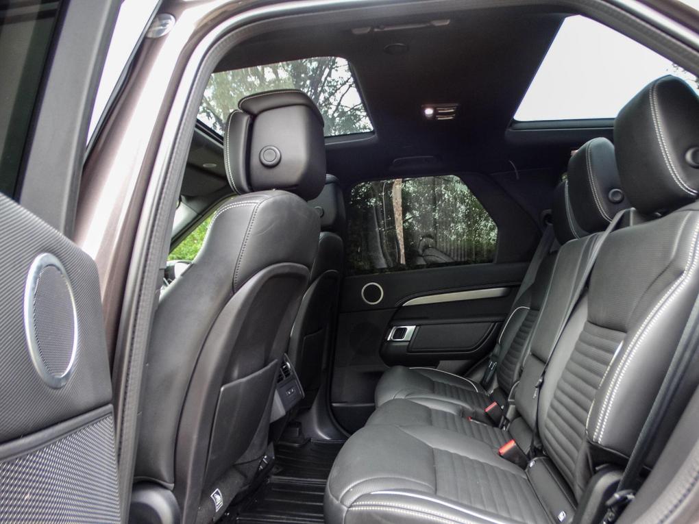 Used Land Rover Discovery AE73RMV 14