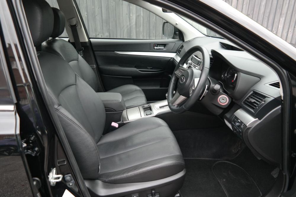 Subaru Outback Photo at-598db196a13c4911a3954a050537fc90.jpg