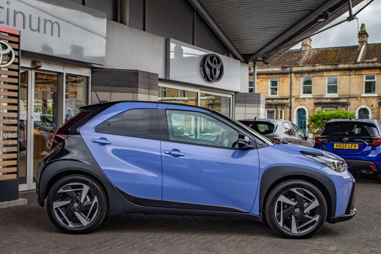 Used Toyota Aygo X WU26NRE 5