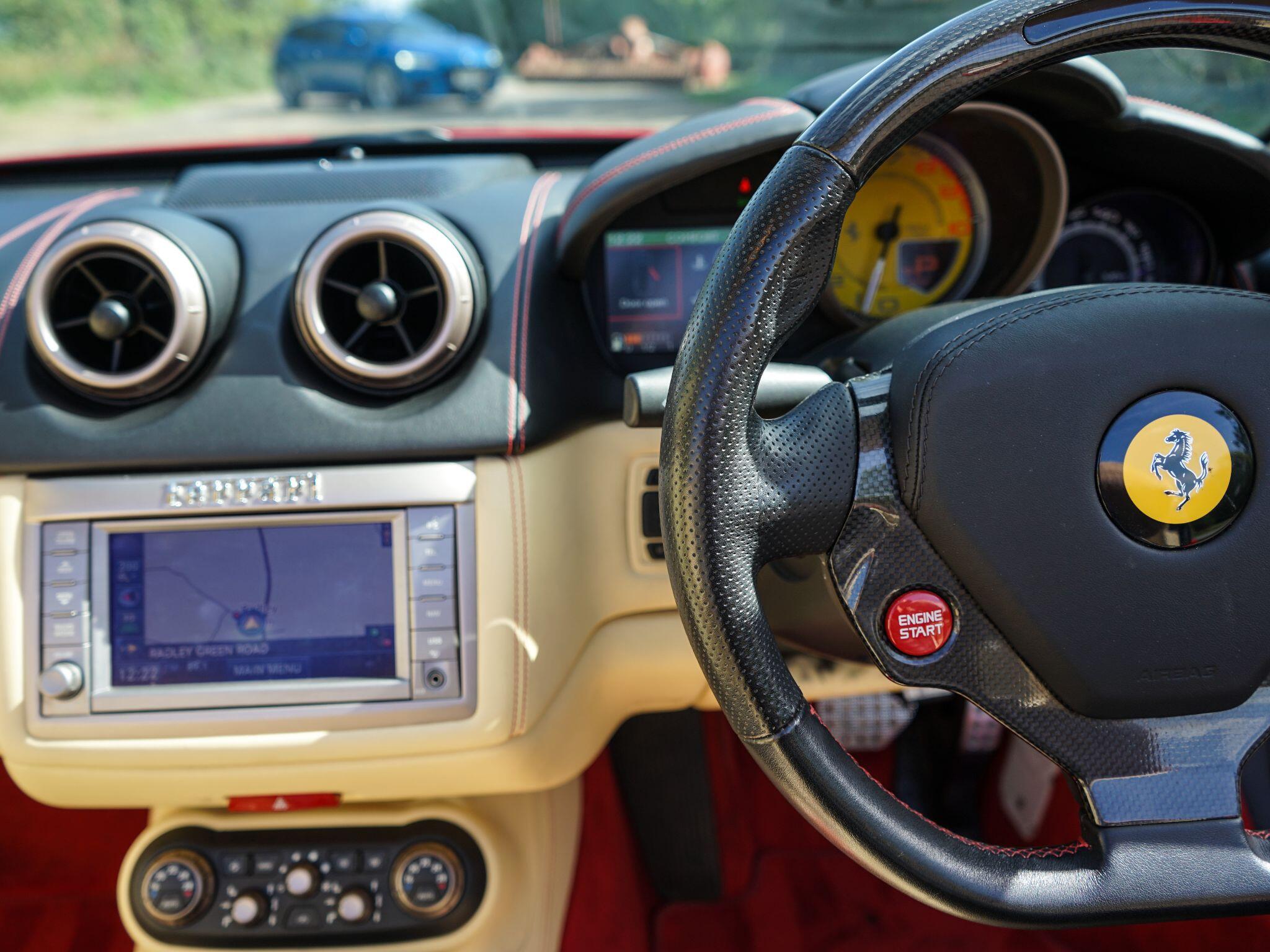 Ferrari California 4.3 F1 DCT Euro 5 2dr — photo 8