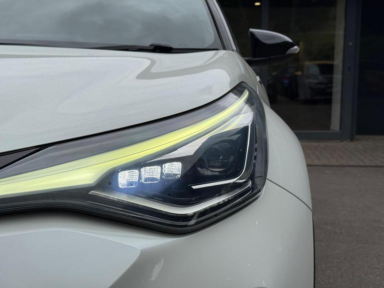 Used Toyota C-HR WT70AEM 5