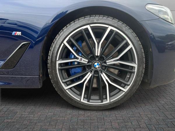 BMW 5 Series Photo at-5a1a93fe55c846e9aa385d075dbf60fe.jpg