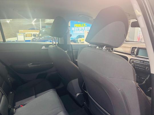 Kia Sportage Photo at-5a2160c94bfd4534b42c827e68e7a1a7.jpg
