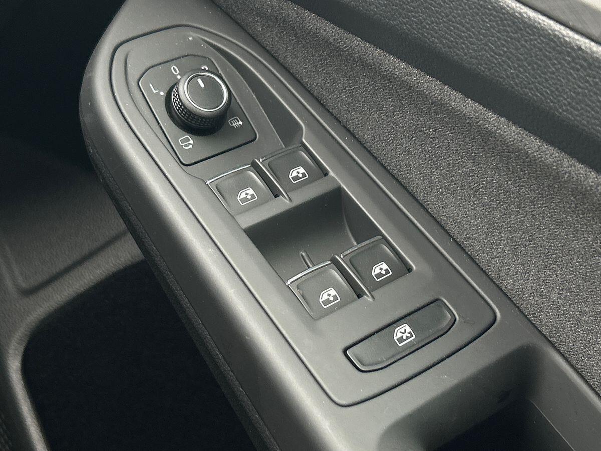 Volkswagen Golf Photo at-5a27e8b470654ec3a7183bd51d92f4c5.jpg