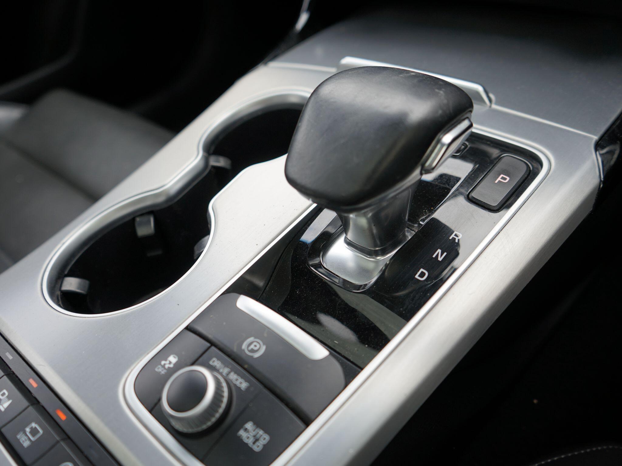 Kia Stinger 3.3 T-GDi V6 GT S Gran Turismo Auto Euro 6 (s/s) 5dr — photo 35