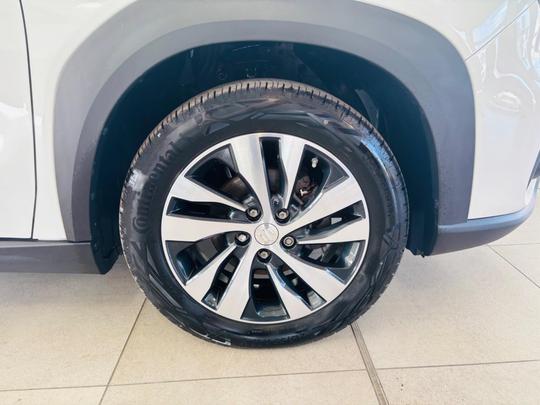 Suzuki S-Cross Photo at-5a5b53b6c6db46c4a6e484d79c7c5ece.jpg