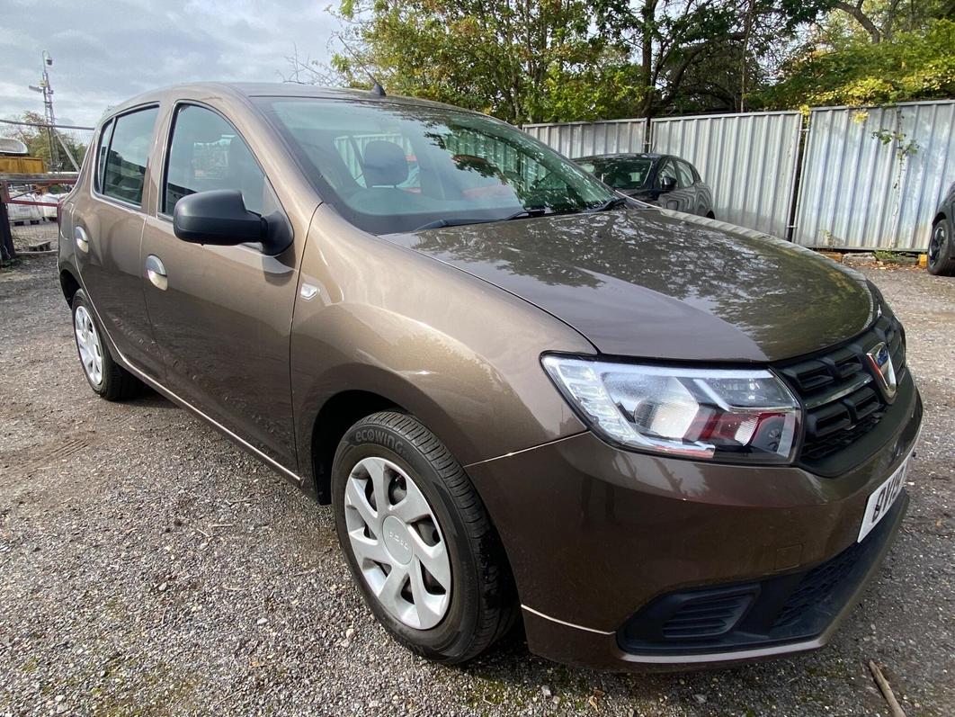 Dacia Sandero 1.0 SCe Essential Hatchback 5dr Petrol Manual Euro 6 (75 ps)