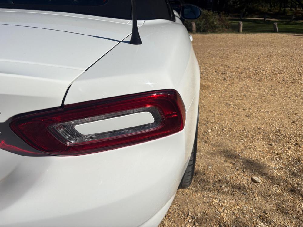 Fiat 124 Spider Photo at-5a6ca4dc0eb94701ac0ddfc7bd3068fe.jpg