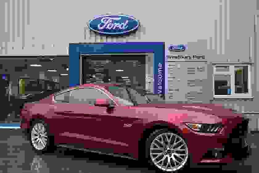 Ford Mustang Photo at-5a9f92a95d6d4293adfa80b002b195bb.jpg