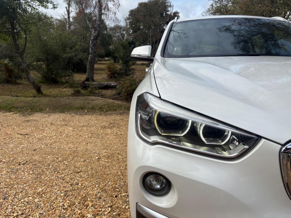 BMW X1 Photo at-5aa4eb00dac04f0ca2ceb515233bf10b.jpg