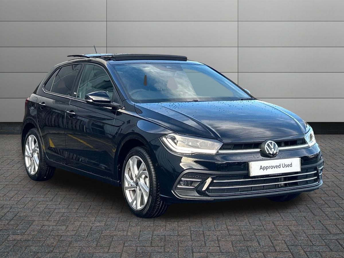 Volkswagen Polo Photo at-5abaa565da0c4b3cb72e99e70f116dfa.jpg