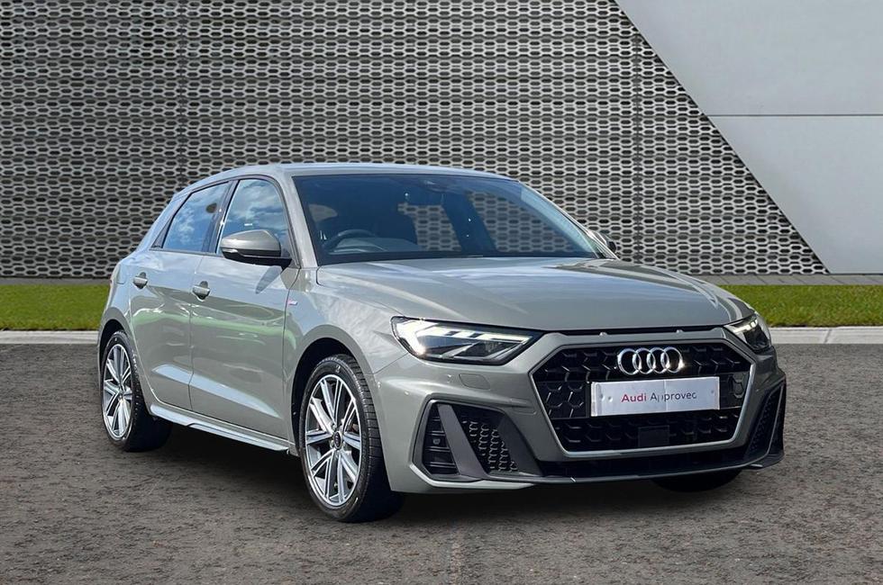 Audi A1 Photo at-5aee4f2ef58545ea93f416355ad1d504.jpg