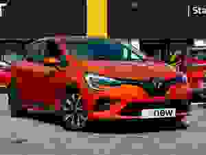 Used 2020 Renault Clio 1.0 TCe Iconic CVT A7 Euro 6 (s/s) 5dr Orange at Startin Group
