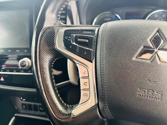 Mitsubishi Outlander Photo at-5b1b3e1ff55a47a590a6c07695376956.jpg