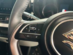 Suzuki Swift Photo 31
