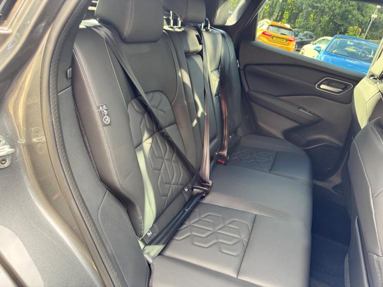 Used Nissan Qashqai OE75NZF 11