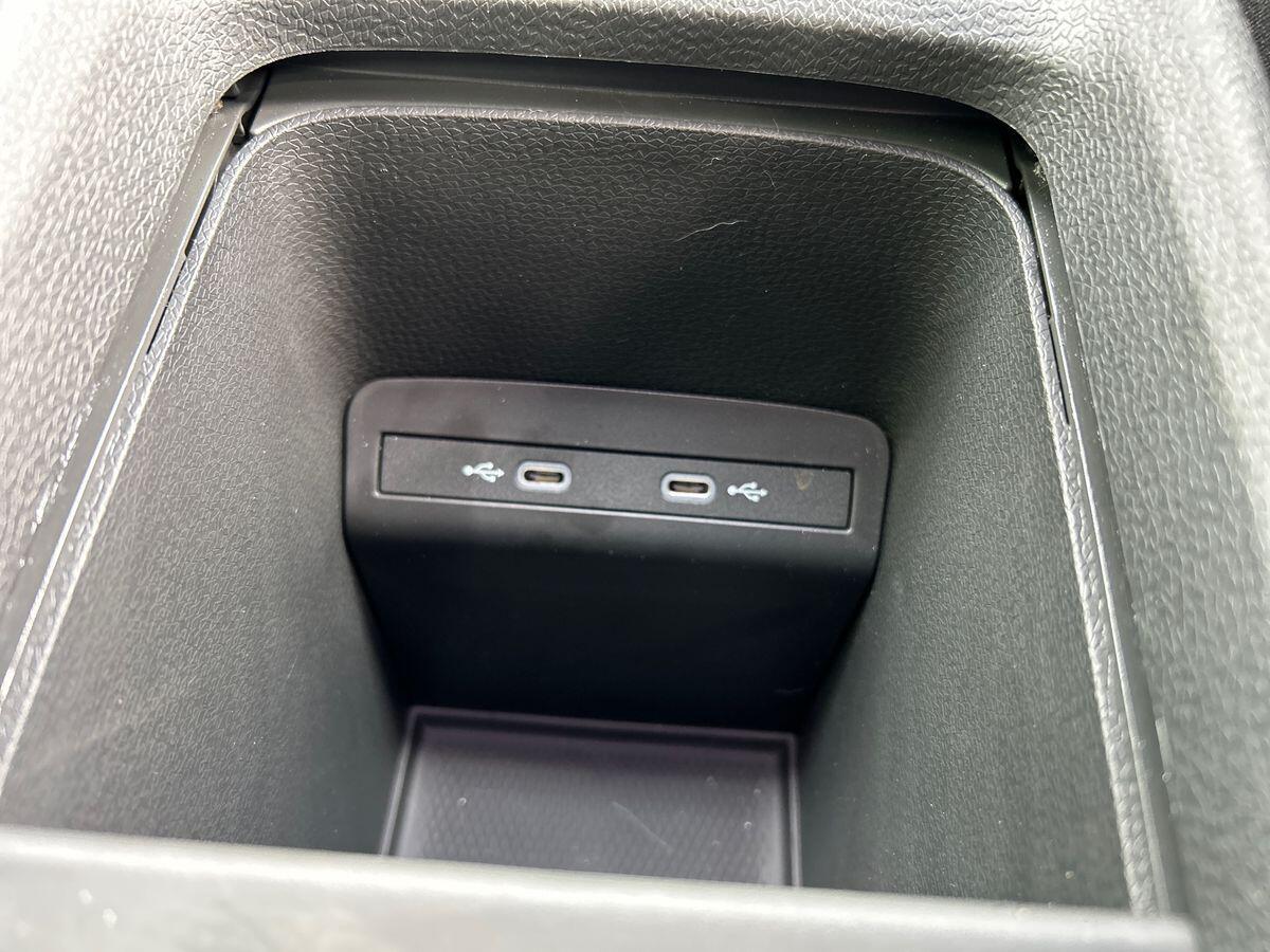 Volkswagen ID.3 Photo at-5b41e27baa394456a68a55e2fb4a278a.jpg