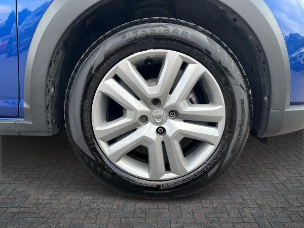 Dacia Sandero Stepway Photo at-5b4bcf9dc6c847f1b8c5f9b3dd1598ae.jpg