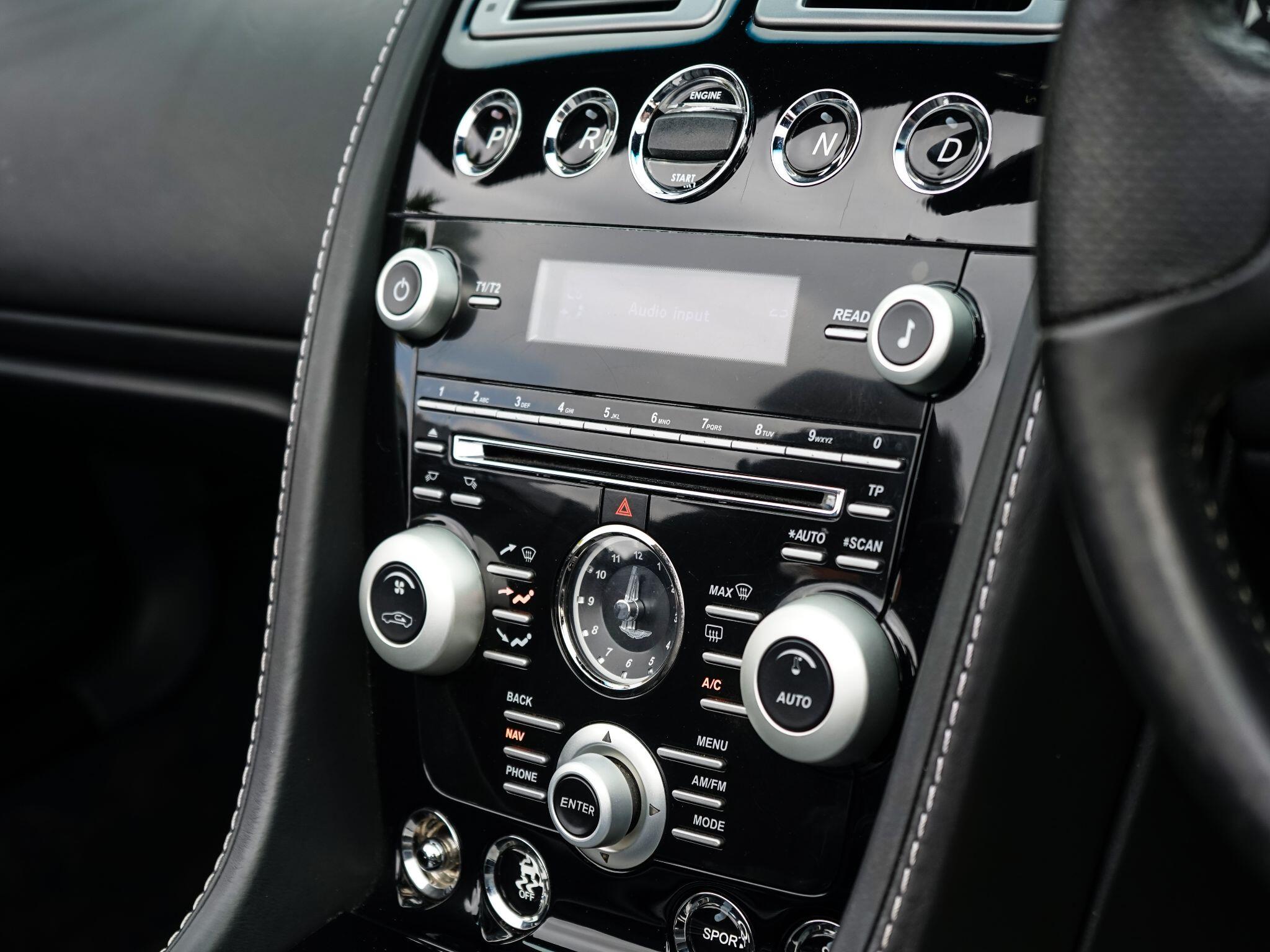 Aston Martin DB9 6.0 V12 Volante 2dr Petrol T-TronicII Euro 5 (470 bhp) — photo 23