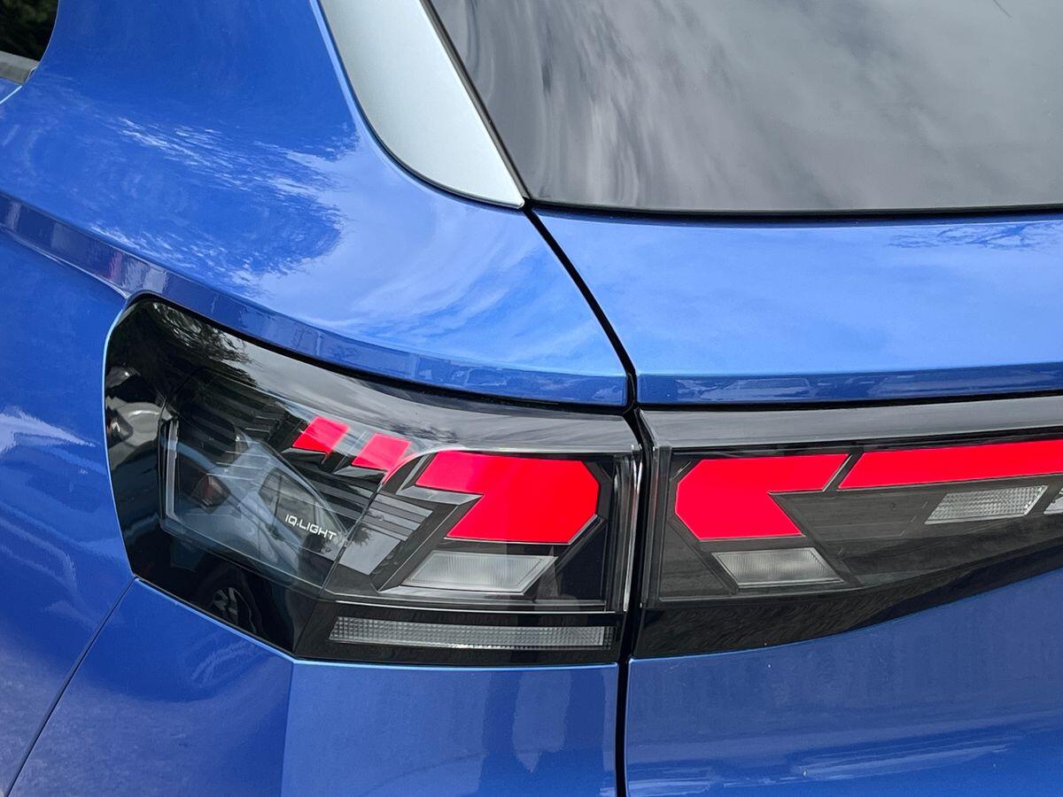 Volkswagen T-Roc Photo at-5b870facb8f143f5af914c9dd0809640.jpg
