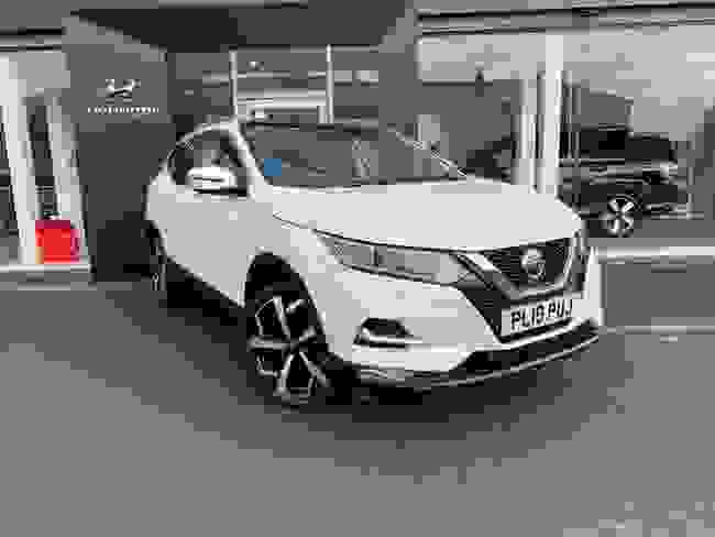 Used 2019 Nissan Qashqai 1.3 DIG-T Tekna Euro 6 (s/s) 5dr White at West Riding