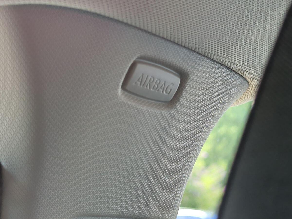 Volkswagen T-Roc Photo at-5bc324b0125143eab40a96af09d0c5ca.jpg