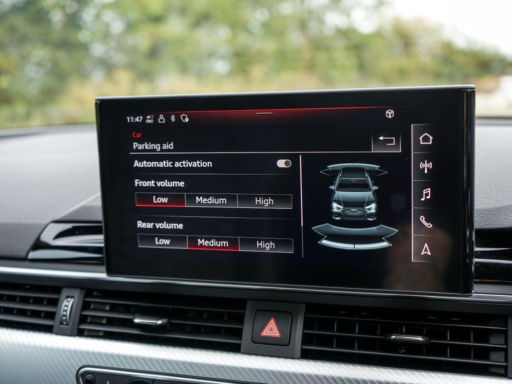 Used Audi RS4 Avant LD22EVY 32