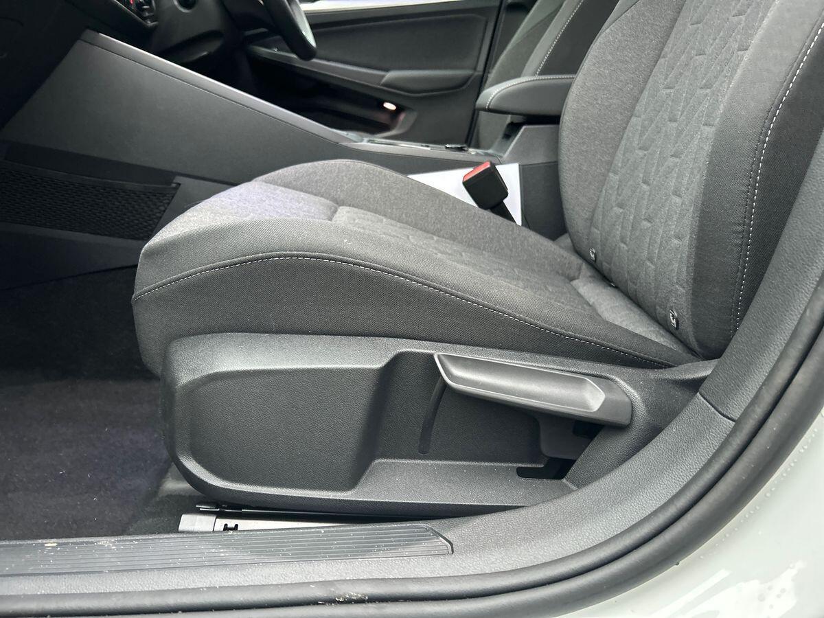 Volkswagen Golf Photo at-5bd34ffd52824c3da14b00cbb33cdcca.jpg