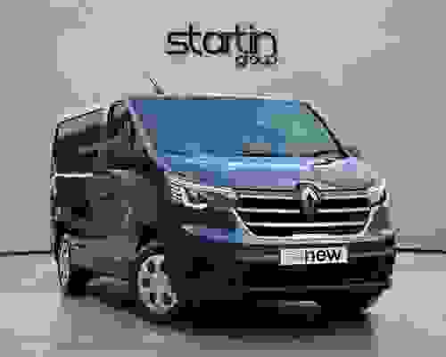 Renault Trafic 2.0 dCi Blue 30 Advance SWB Euro 6 (s/s) 5dr Grey at Startin Group