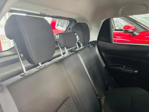 Suzuki Swift Photo 19