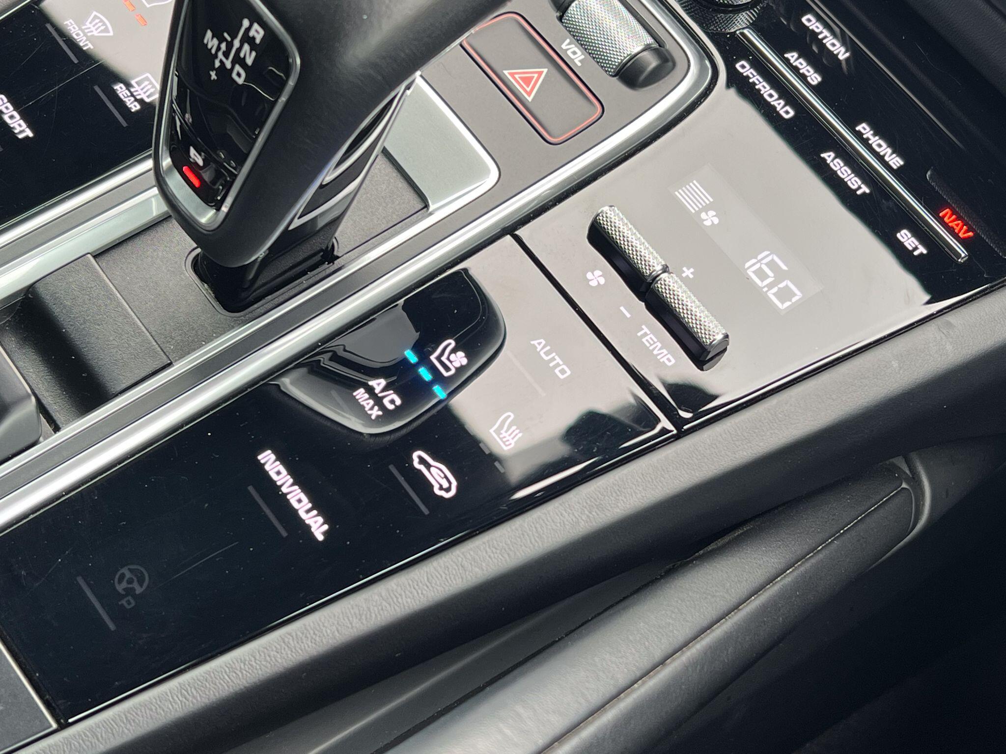 Porsche Cayenne 3.0T V6 TiptronicS 4WD Euro 6 (s/s) 5dr — photo 36