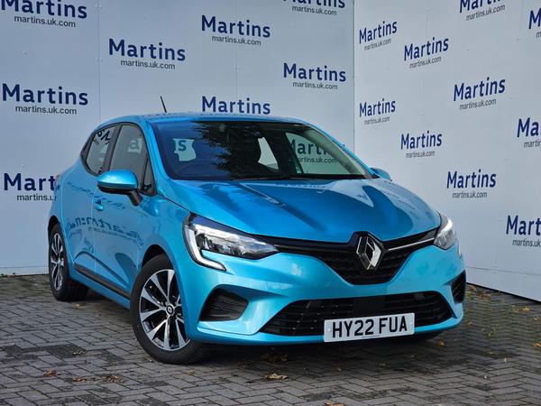 Used 2021 Renault Clio 1.6 E-TECH Iconic Auto Euro 6 (s/s) 5dr at Martins Group