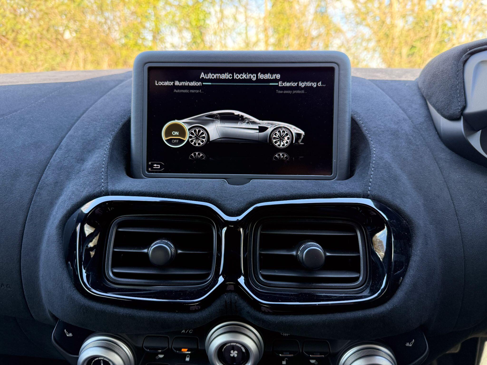 Aston Martin Vantage 4.0 V8 Auto Euro 6 2dr — photo 23