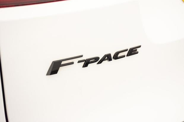 Jaguar F-PACE Photo at-5c2d8acce32f454c9972cd4324965f81.jpg