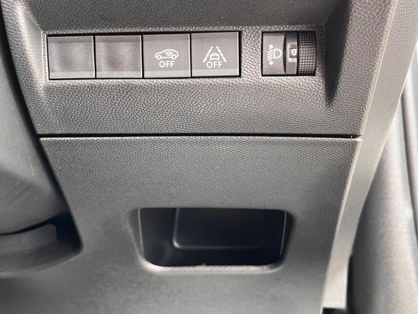 Used Peugeot E-2008 VK22ZLO 42