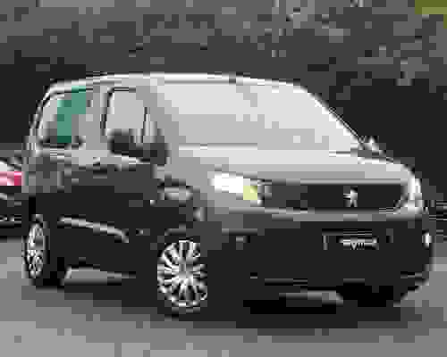 Peugeot Partner 1.5 BlueHDi 1000 Professional Standard Panel Van EAT8 SWB Euro 6 (s/s) 5dr Blue at Startin Group