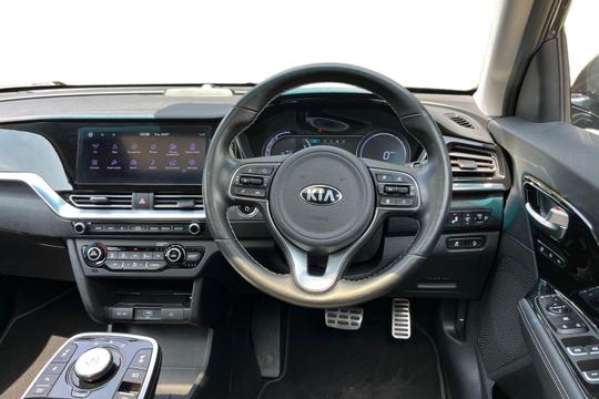 Kia Niro Photo at-5c6c82c0a9094a84b4bbd670bfde5e9f.jpg