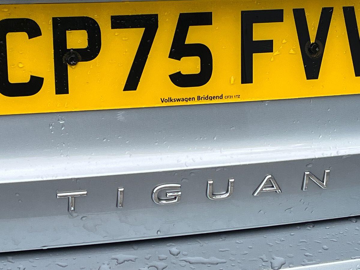Volkswagen Tiguan Photo at-5ca108cf6f2640038e8ae6066ee5079b.jpg