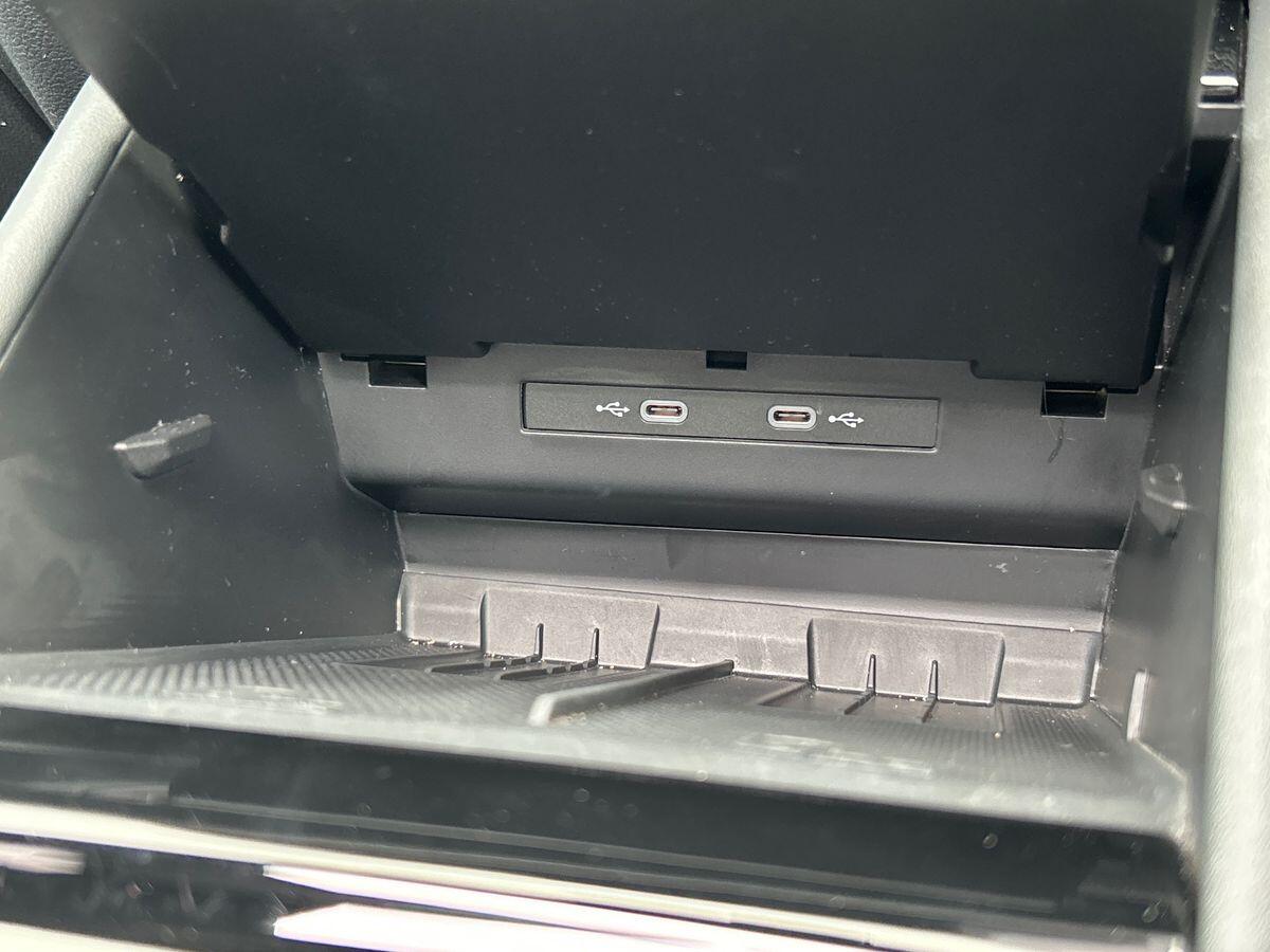 Volkswagen Tiguan Photo at-5ca635045b31454b9f4a27910b49409c.jpg